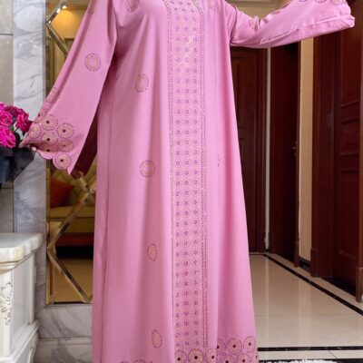 Abaya Rosa con Bordado