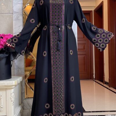 Abaya Negra con Bordado