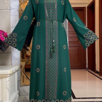 Abaya Verde con Bordado