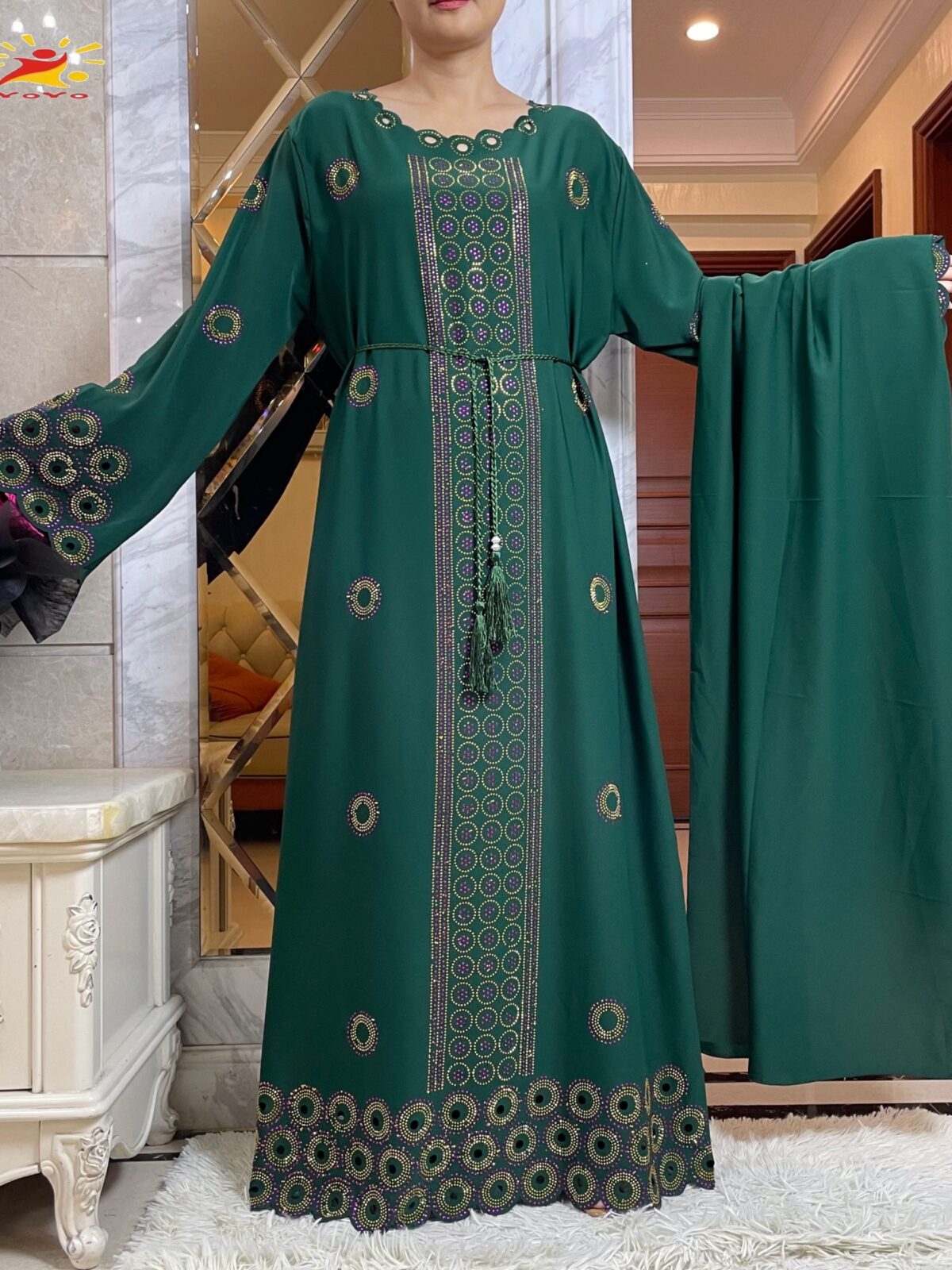 Abaya Verde con Bordado